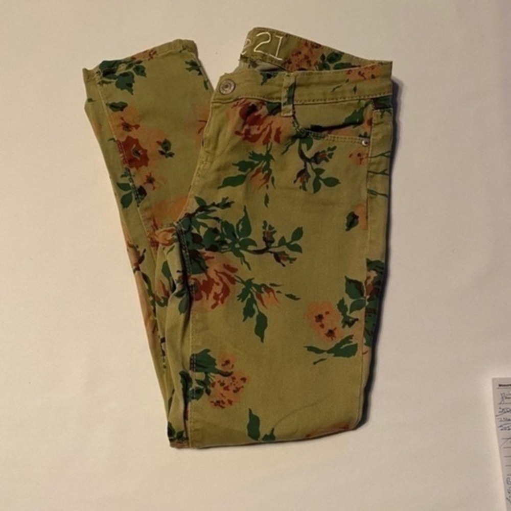 Rue 21 Khaki Floral Skinny Jeans‎ Size 5/6